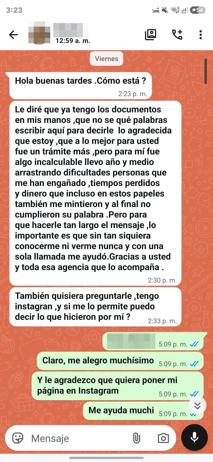 Mensaje de una clienta agradecida: ya tiene los documentos en sus manos y cuenta que con una sola llamada la ayudaron